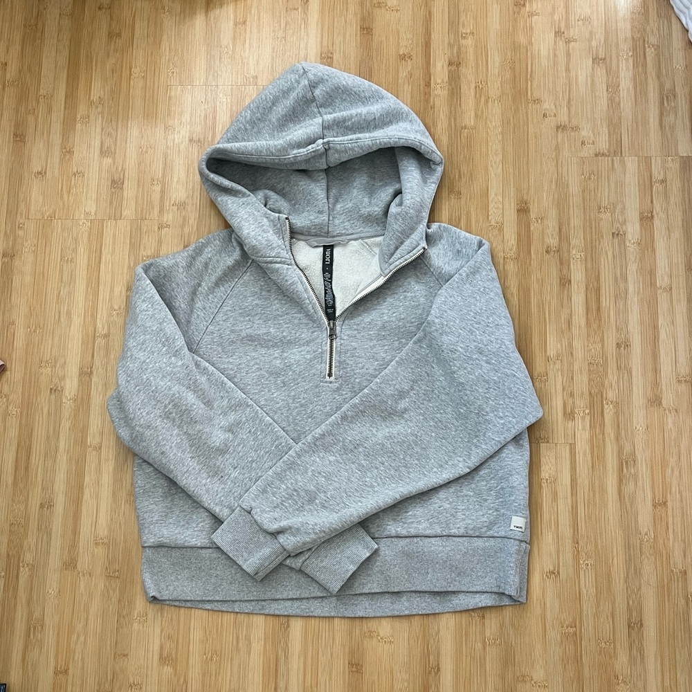 Vuori Light Gray Zip-Up Men's Sweater